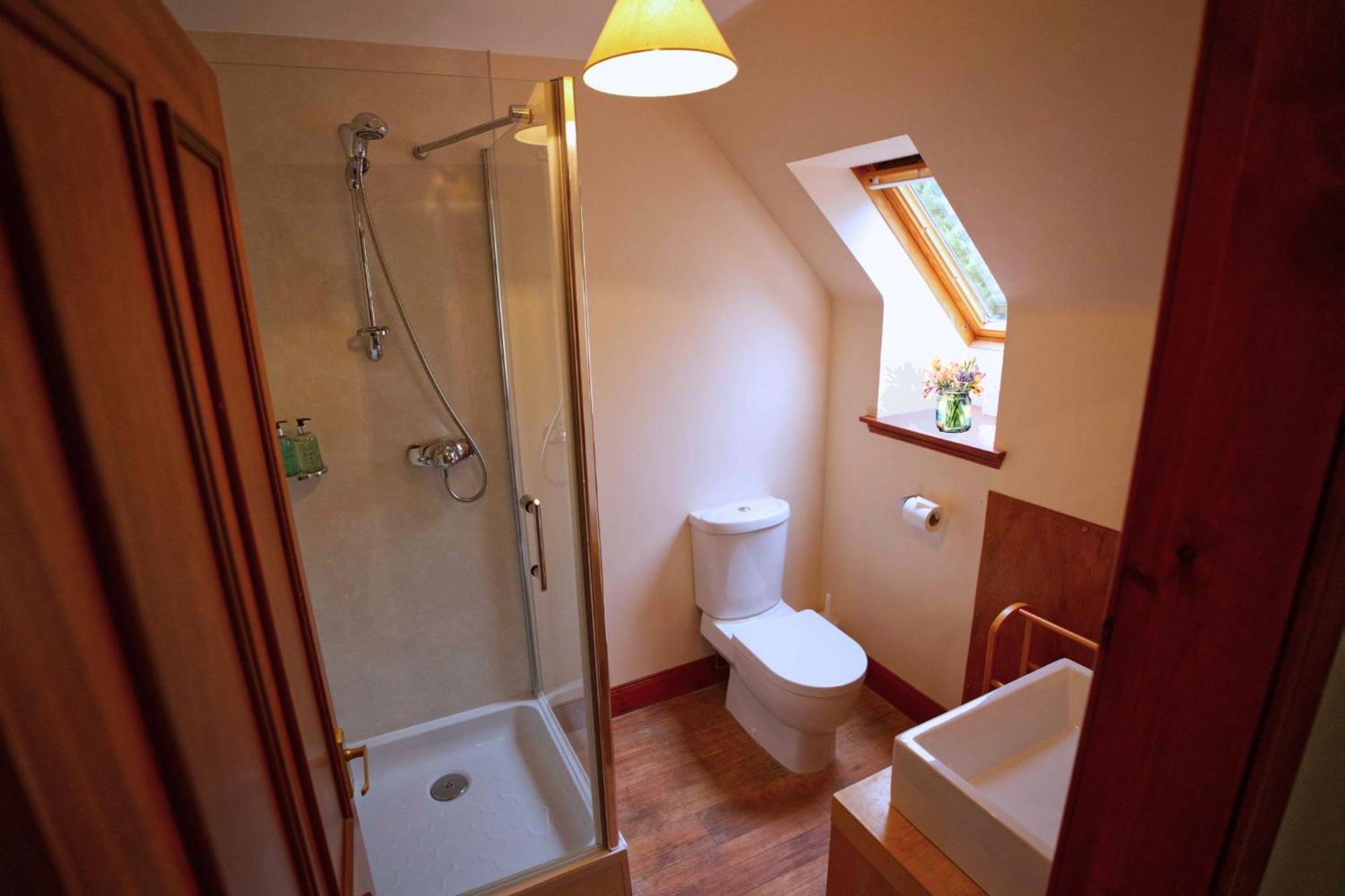 Woodlands House With Hot Tub Hotel Балачулиш Екстериор снимка